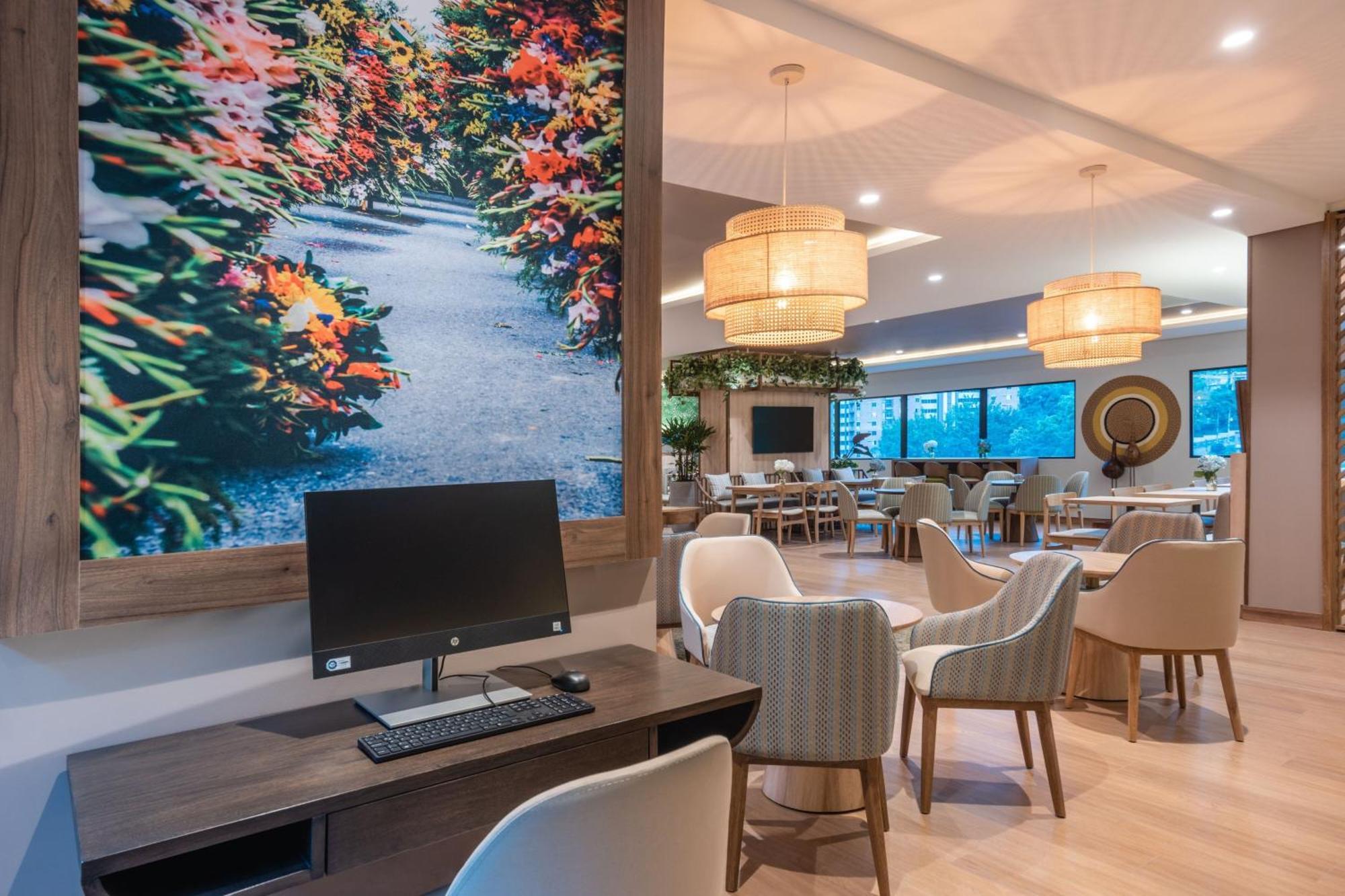 Fairfield By Marriott Medellin Sabaneta Hotel Itagüí Exterior foto